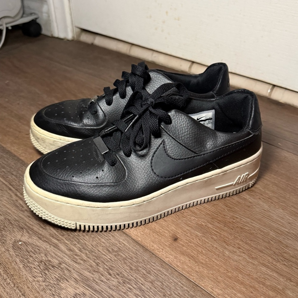 Black and white Airforces